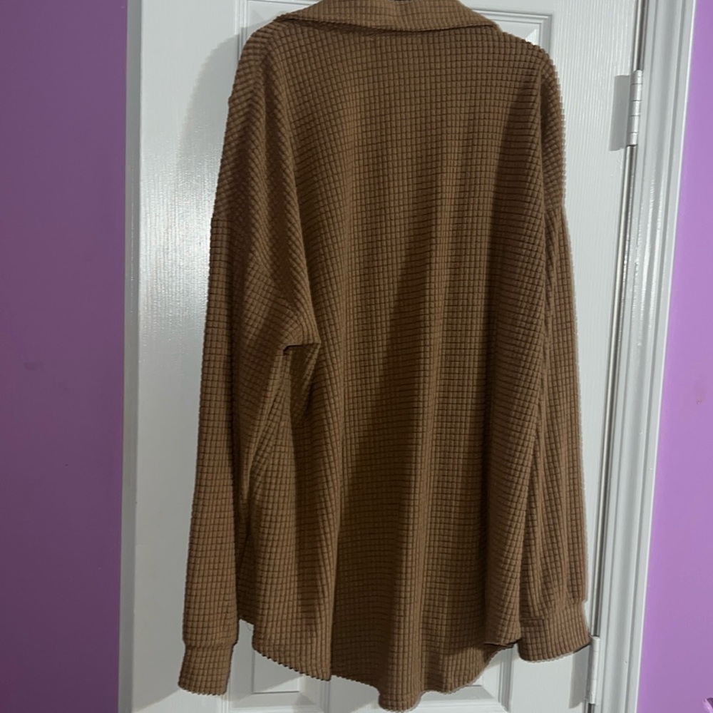 SHEIN button up - Picture 3 of 4